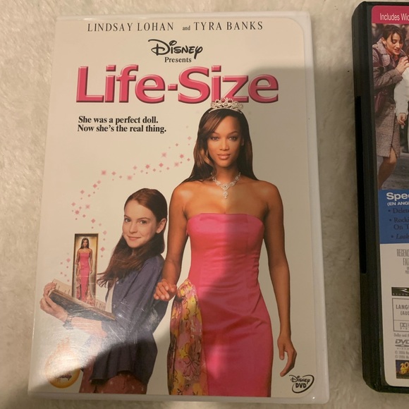 2 Lindsay Lohan Movies - Picture 5 of 6